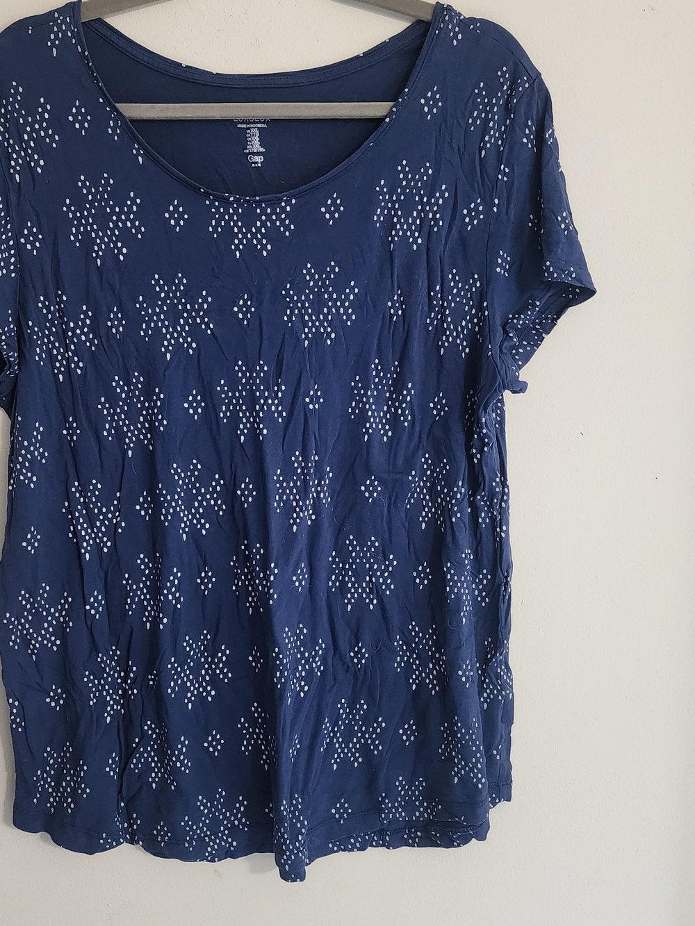 GAP Navy Short-Sleeve Scoop Neck Tee with White Dot Pattern